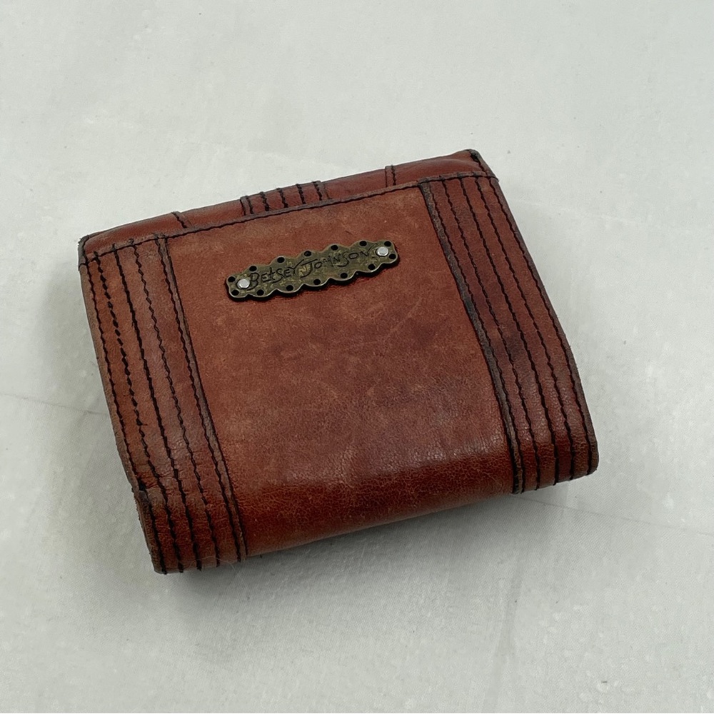 Vintage Betsey Johnson Wallet - Picture 4 of 9